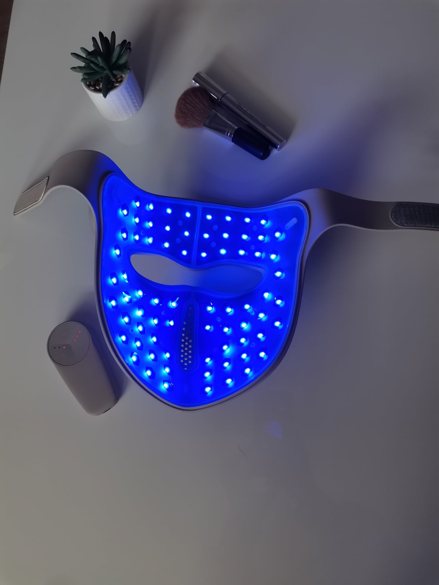 Mască LED Față — Lumină Roșie, Tratament Cosmetic Anti-Aging | Ledmina