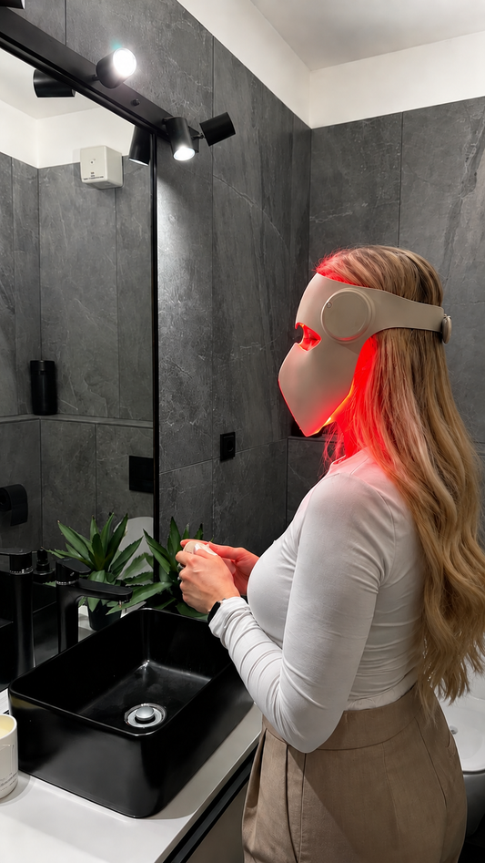 Mască LED Față — Lumină Roșie, Tratament Cosmetic Anti-Aging | Ledmina